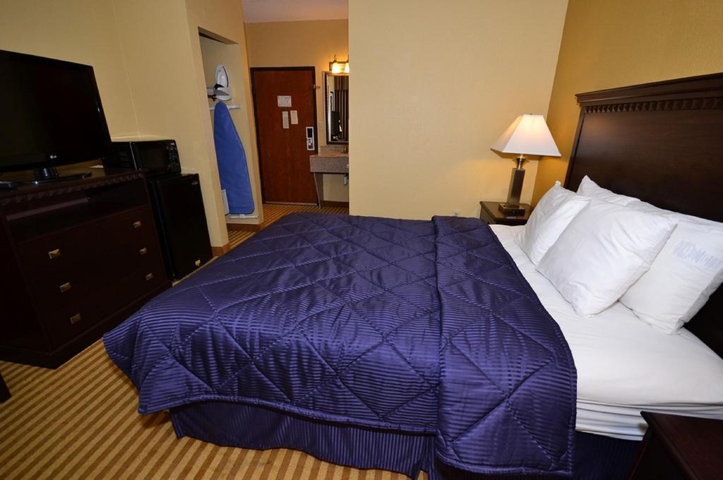 Quality Inn Merriam Kansas City Экстерьер фото