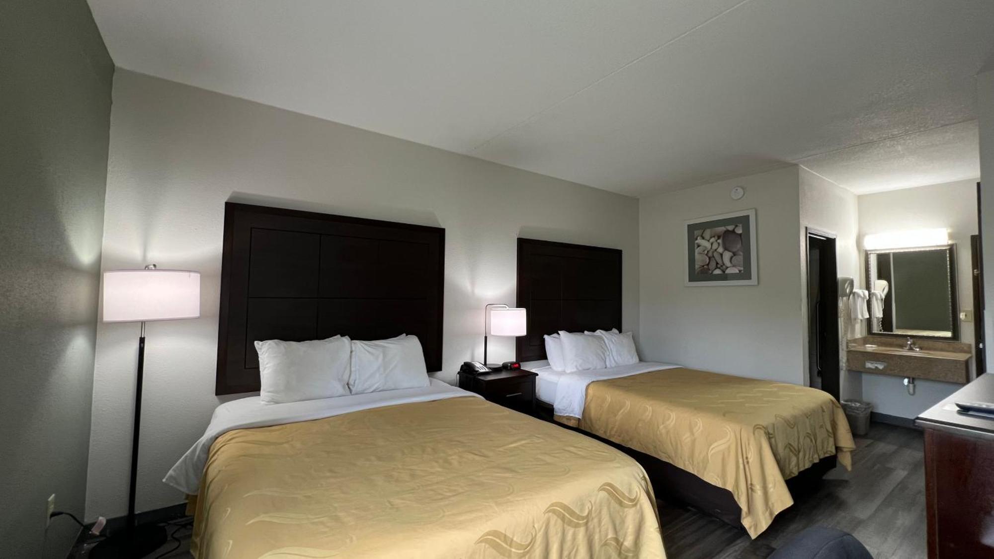 Quality Inn Merriam Kansas City Экстерьер фото